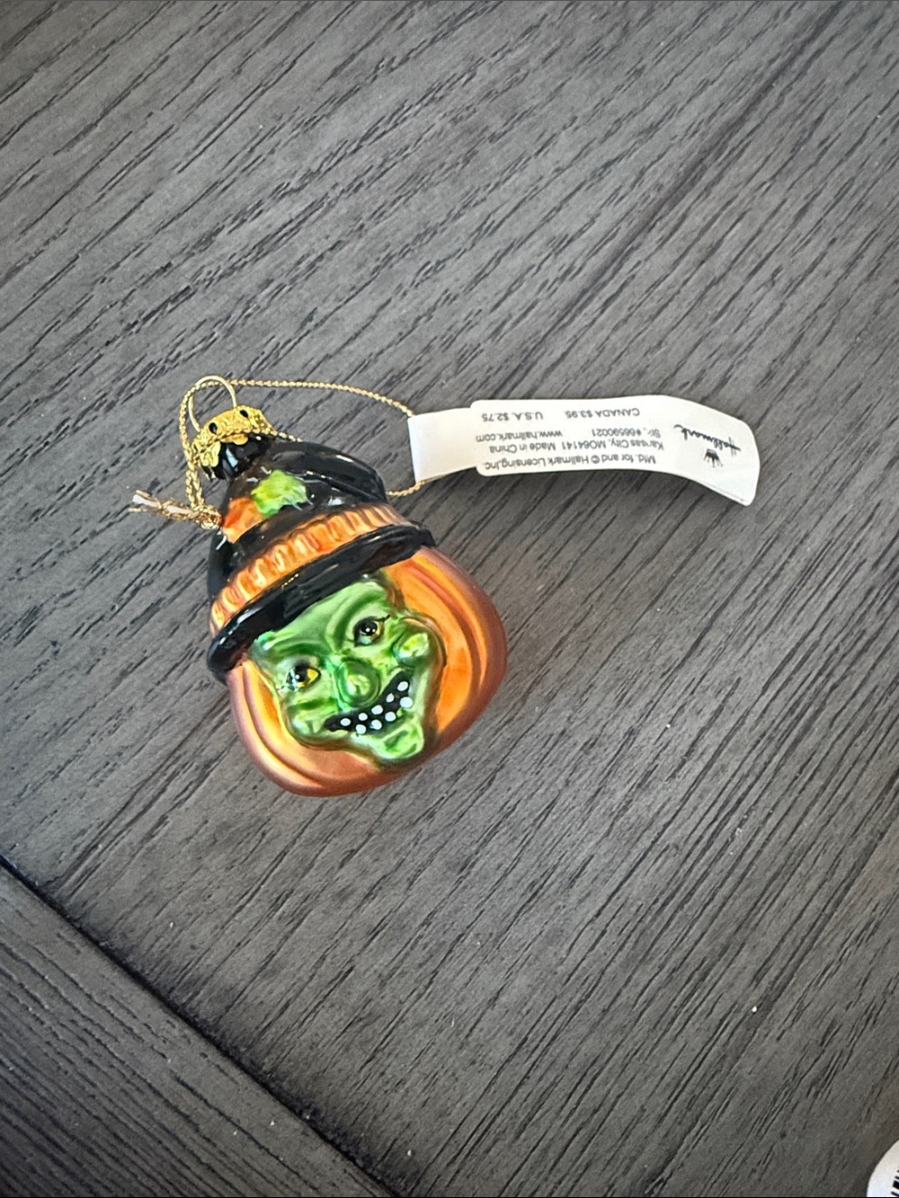 2002 Hallmark Halloween Blown Glass Ornament collectible